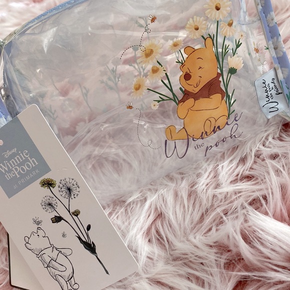 NWT!✨PRIMARK EXCLUSIVE✨Gorgeous Disney’s Winnie the Pooh Floral Makeup Bag! 🐻🍯 - Picture 3 of 8